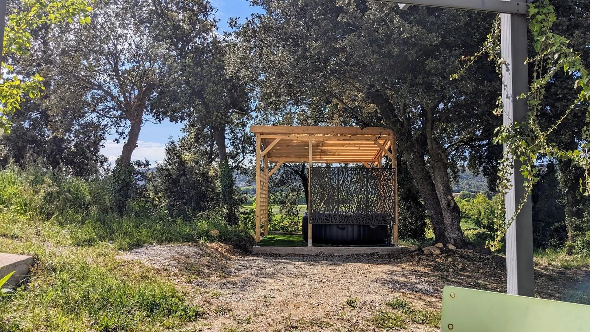 Studio Du Petit Caillou En Drome Provencale , Jacuzzi Privatif En Supplement Saint-Restitut